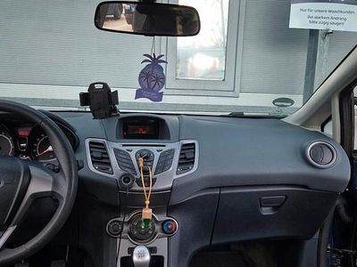 Gebraucht Ford Fiesta 60 PS (44 kW) 2009 Blau Kleinwagen