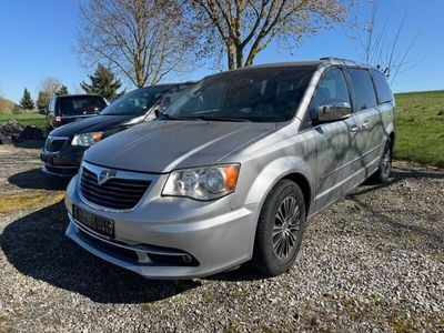 Gebraucht Lancia Voyager S 177 PS (130 kW) 2015 Silber Van / Kleinbus