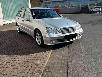 Gebraucht Mercedes C180 143 PS (105 kW) 2005 Silber Kombi