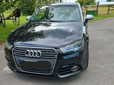 Gebraucht Audi A1 Ambition 90 PS (66 kW) 2012 Schwarz Kleinwagen