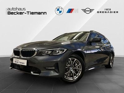 Grau Gebraucht 2020 BMW 330 Sport Line Kombi | 26.912 € (Fairer Preis)