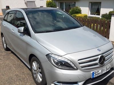 Mercedes B220