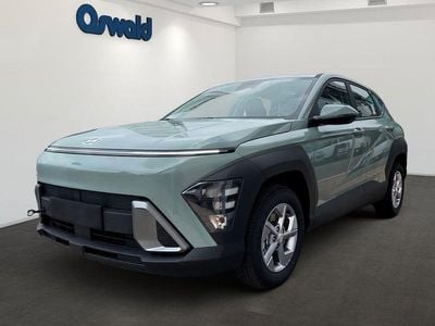 Neu Hyundai Kona Select 129 PS (94 kW) 2025 Grün SUV