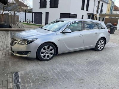 Gebraucht Opel Insignia Innovation 163 PS (119 kW) 2014 Argon silber/ice silver (m2) Kombi