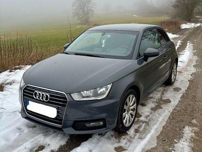 Grau Gebraucht 2016 Audi A1 Sport Kleinwagen | 9.999 € (Fairer Preis)