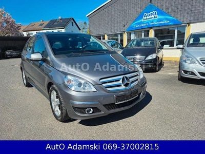 Gebraucht Mercedes B200 136 PS (100 kW) 2011 Grau Van / Kleinbus
