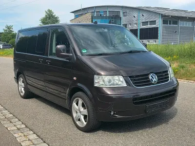 Gebraucht VW Multivan Highline 174 PS (127 kW) 2009 Braun Van / Kleinbus