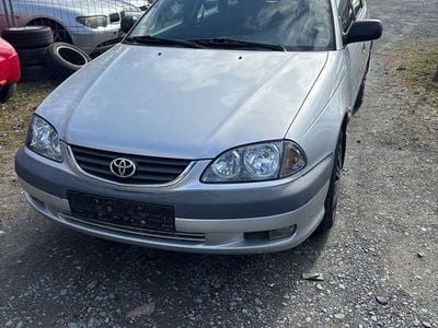 Gebraucht Toyota Avensis Sol 129 PS (94 kW) 2001 Grau Limousine