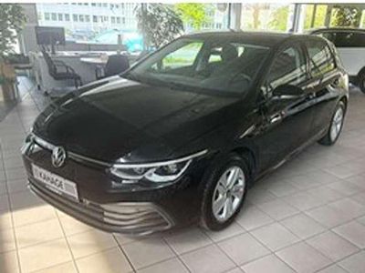 Schwarz Gebraucht 2022 VW Golf VIII Life Limousine | 19.992 € (Guter Preis)