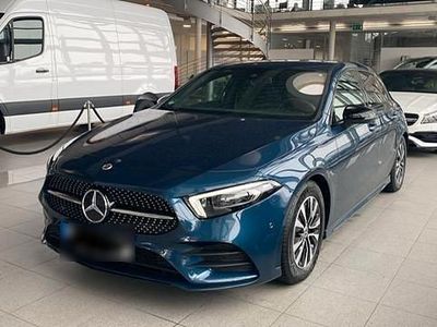 Usata Mercedes A200 163 CV (119 kW) 2022 Blu Berlina