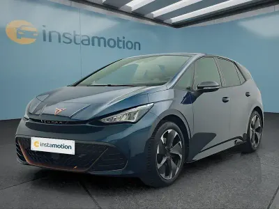 Second-hand Cupra Born 169 kW (231 CP) 2024 Albastru Hatchback