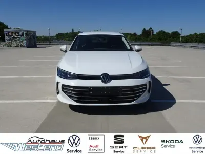Gebraucht VW Passat 204 PS (150 kW) 2026 Pure white Kombi