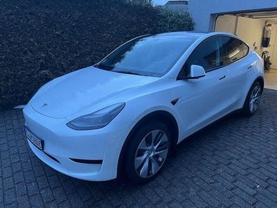 Gebraucht Tesla Model Y Standard Range 188 kW (256 PS) 2023 Weiß SUV