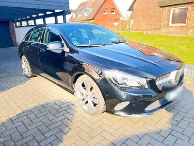 Gebraucht Mercedes CLA200 136 PS (100 kW) 2018 Schwarz Coupé