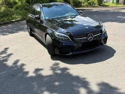 Gebraucht Mercedes C200 AMG line 184 PS (135 kW) 2019 Schwarz Limousine