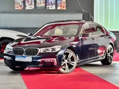 Gebraucht BMW 750 M Sport 449 PS (330 kW) 2016 Schwarz Limousine