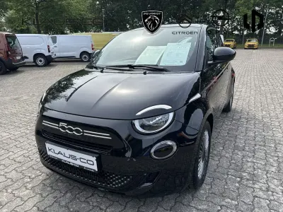 Neu Fiat 500 Icon 65 PS (47 kW) 2026 Schwarz Limousine