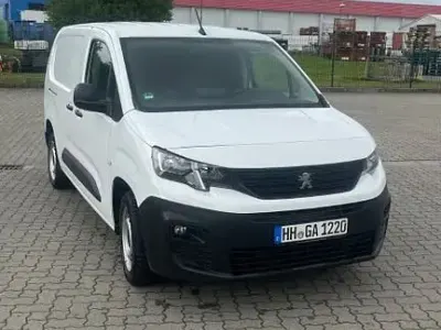 Gebraucht Peugeot Partner 102 PS (75 kW) 2019 Weiß Van / Kleinbus