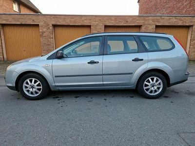 Gebraucht Ford Focus 101 PS (74 kW) 2005 Blau Kombi