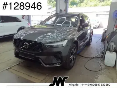 Gebraucht Volvo XC60 R-Design 197 PS (144 kW) 2022 Pine grey / metallic SUV
