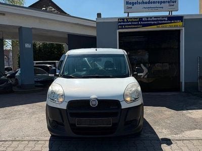 Second-hand Fiat Doblò Active 90 CP (66 kW) 2010 Alb Monovolum