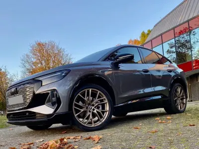 Second-hand Audi Q4 e-tron Ambiente 219 kW (299 CP) 2023 Gri SUV