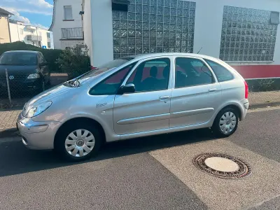 Gebraucht Citroën Xsara Picasso Exclusive 136 PS (100 kW) 2005 Silber Van / Kleinbus