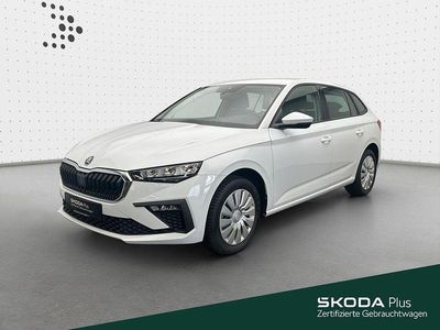 Gebraucht Skoda Scala Essence 95 PS (69 kW) 2025 Moonweiß perleffekt Kleinwagen
