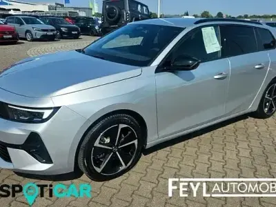 Gebraucht Opel Astra 131 PS (96 kW) 2024 Silber Kleinwagen