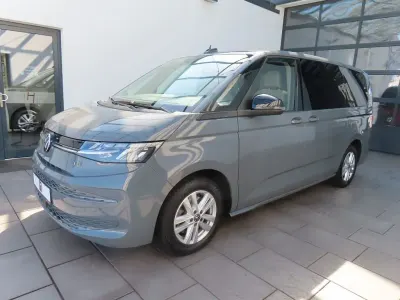 Gebraucht VW Multivan 150 PS (110 kW) 2022 Grau Van / Kleinbus