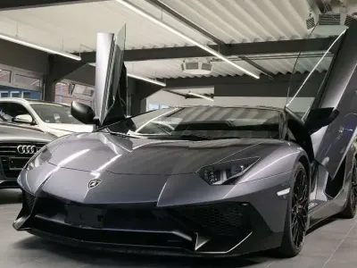 Gebraucht Lamborghini Aventador 751 PS (552 kW) 2017 Grigio avlon Cabrio