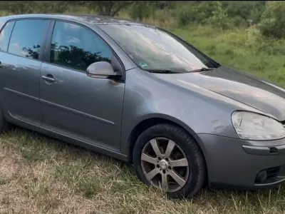 Gebraucht VW Golf V Trendline 140 PS (102 kW) 2008 Grau Limousine