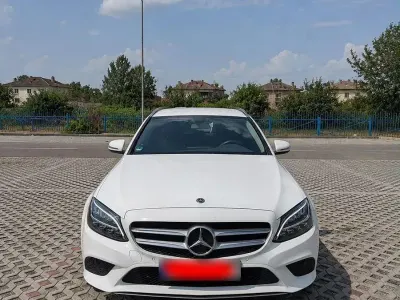 Gebraucht Mercedes C180 122 PS (89 kW) 2019 Weiß Kombi