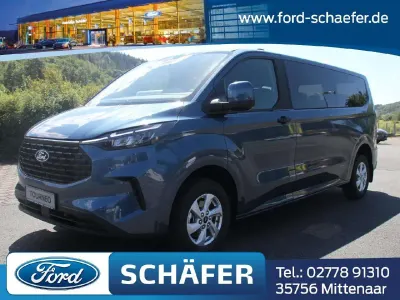 Gebraucht Ford Tourneo Custom Titanium 136 PS (100 kW) 2024 Chromablau metallic Van