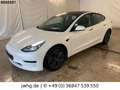 Weiß Gebraucht 2022 Tesla Model 3 Limousine | 25.850 € (Guter Preis)