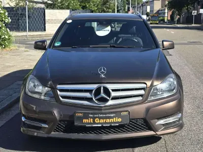 Gebraucht Mercedes C250 204 PS (150 kW) 2013 Dolomitbraun  metalliclack Kombi