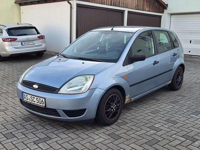 Usata Ford Fiesta 80 CV (58 kW) 2005 Argento Utilitaria