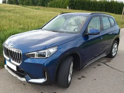 Gebraucht BMW X1 Sport Line 163 PS (119 kW) 2024 Blau SUV