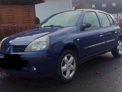 Gebraucht Renault Clio II 68 PS (50 kW) 2003 Blau Kleinwagen