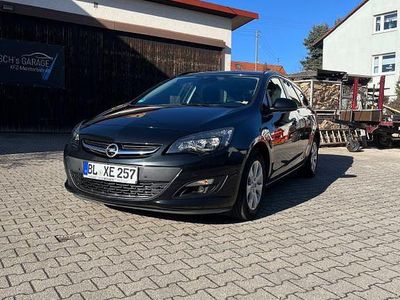 Gebraucht Opel Astra Exklusiv 140 PS (102 kW) 2015 Schwarz Kombi