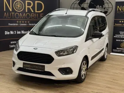 Używany Ford Tourneo Courier Ambiente 101 KM (74 kW) 2020 Biały Minivan