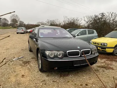 Gebraucht BMW 760 445 PS (327 kW) 2003 Schwarz Limousine