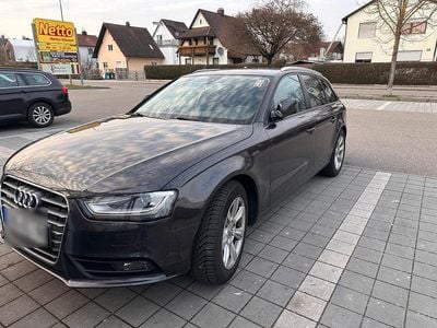 Gebraucht Audi A4 177 PS (130 kW) 2014 Grau Kombi