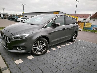 Gebraucht Ford S-MAX S 240 PS (176 kW) 2018 Grau Van / Kleinbus