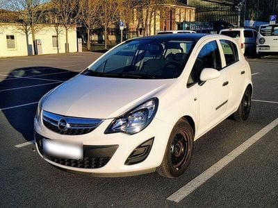 Begagnad Opel Corsa 69 HK (50 kW) 2014 Vit Halvkombi