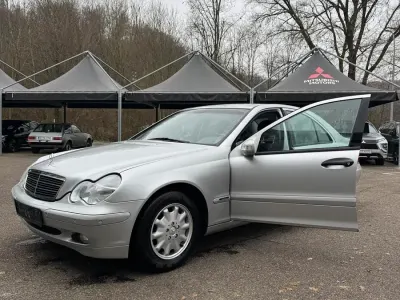 Gebraucht Mercedes C200 115 PS (84 kW) 2000 Silber Limousine