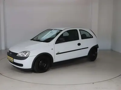 Używany Opel Corsa 58 KM (42 kW) 2002 Biały Hatchback