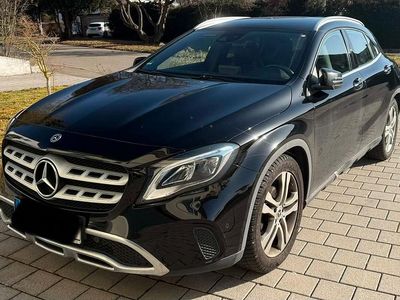 Gebraucht Mercedes GLA200 156 PS (114 kW) 2018 Schwarz SUV