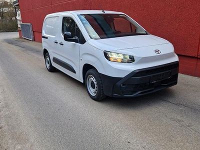 Gebraucht Toyota Proace City City 102 PS (75 kW) 2024 Weiß Van / Kleinbus