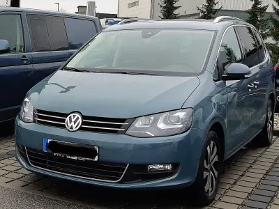 Gebraucht VW Sharan Active 150 PS (110 kW) 2021 Blau Van / Kleinbus